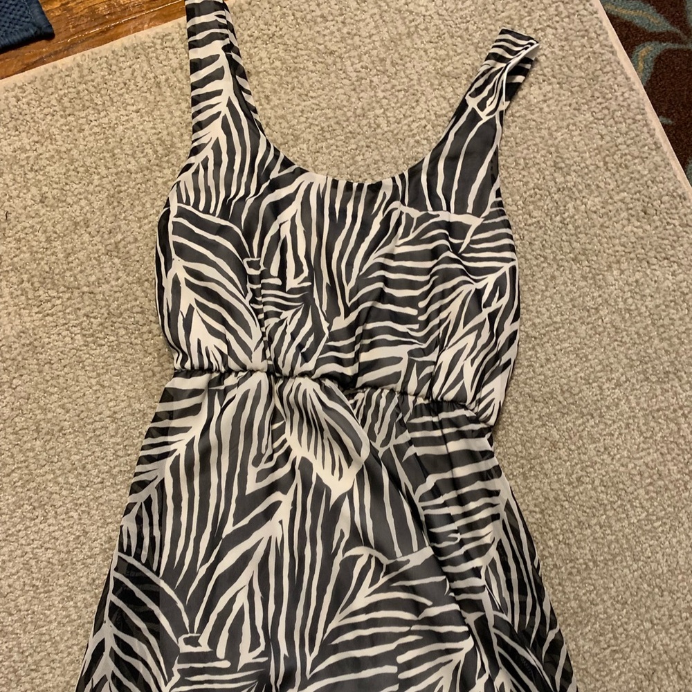 Black & white print mini dress